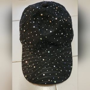 Women's colorful sequin black baseball cap.